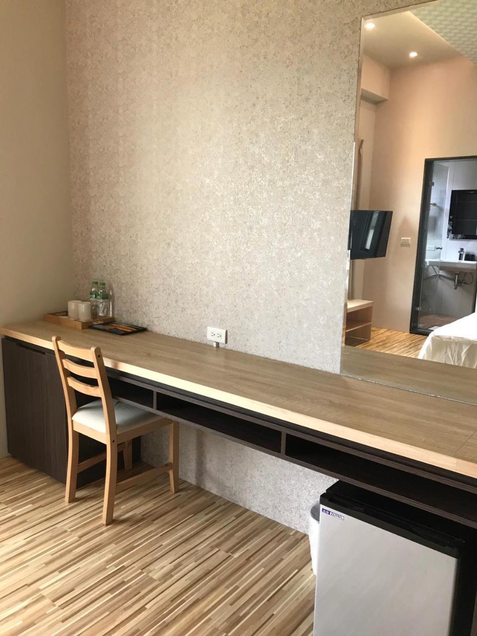 Ruo Shui Hotspring Hotel Джиаоси Екстериор снимка